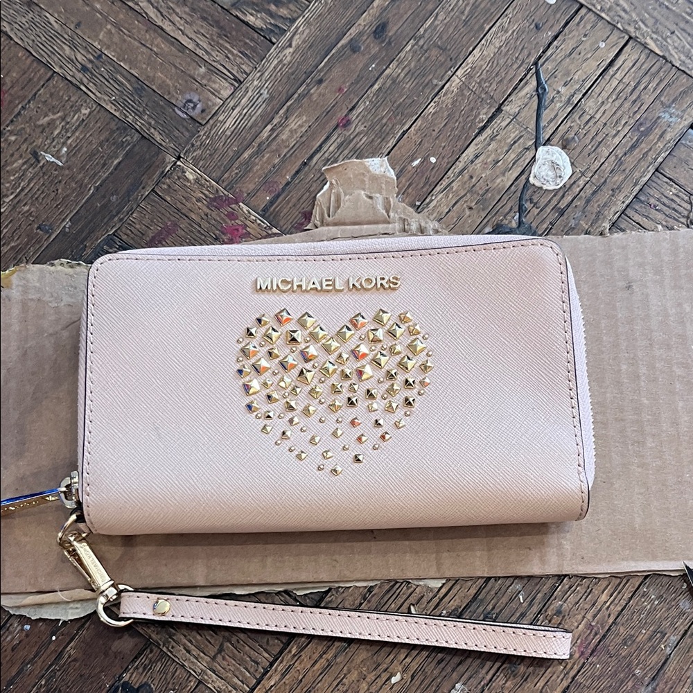 Michael Kors Pink Wristlet Wallet like new